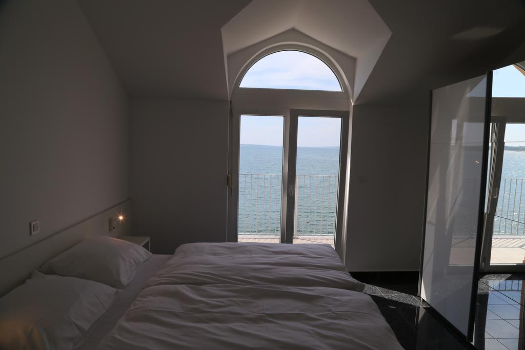 Mk | Apartments Nin Врси Екстериор снимка