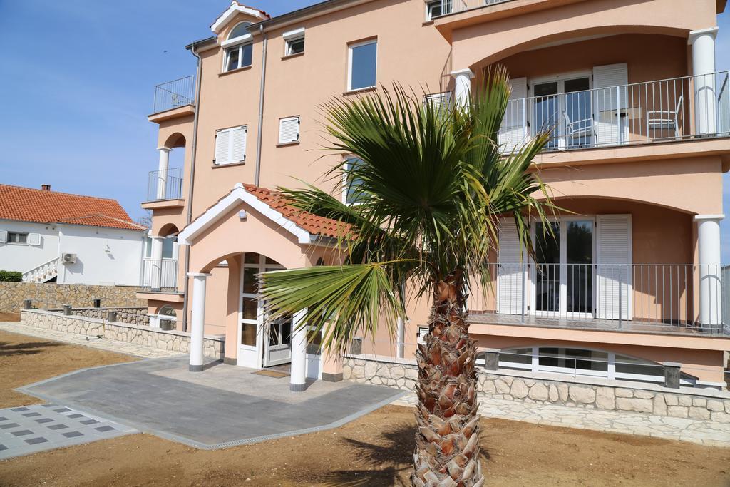 Mk | Apartments Nin Врси Екстериор снимка
